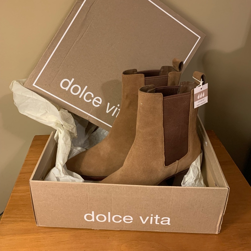 Dolce Vita Shadie H2O Booties Size 9